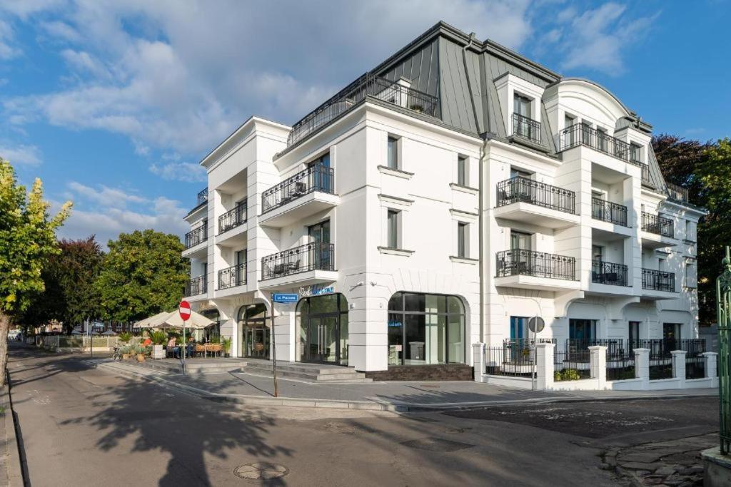 Luxury Apartments In Residence Maritime Miedzyzdroje Eksteriør bilde